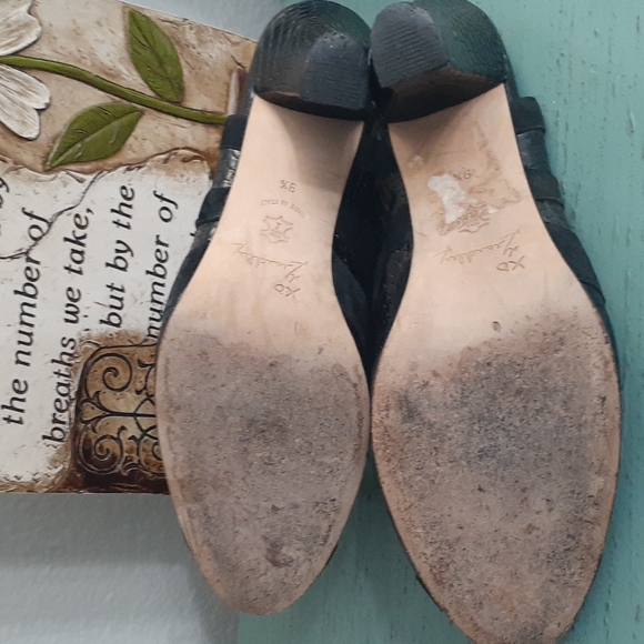 MARCHEZ VOUS HEELS SZ 9.5 - Picture 6 of 7